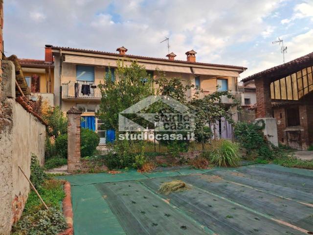 Casa in vendita a Soresina, Lombardia