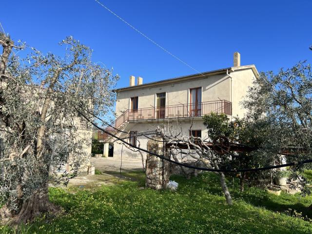 Casa in vendita a Calabria, Cosenza