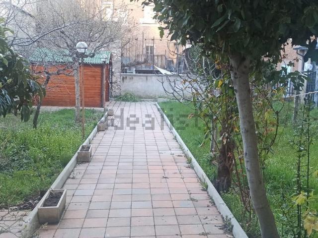 Casa in vendita a Celano, L'Aquila