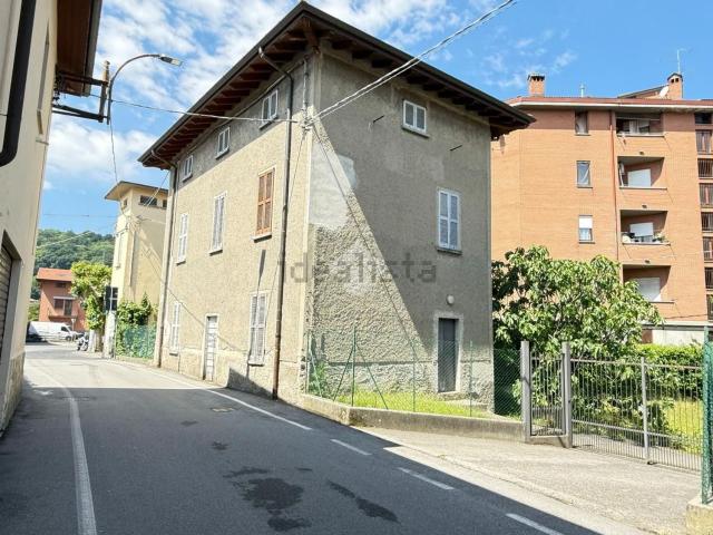 Casa in vendita a Olgiate Molgora, Lombardia