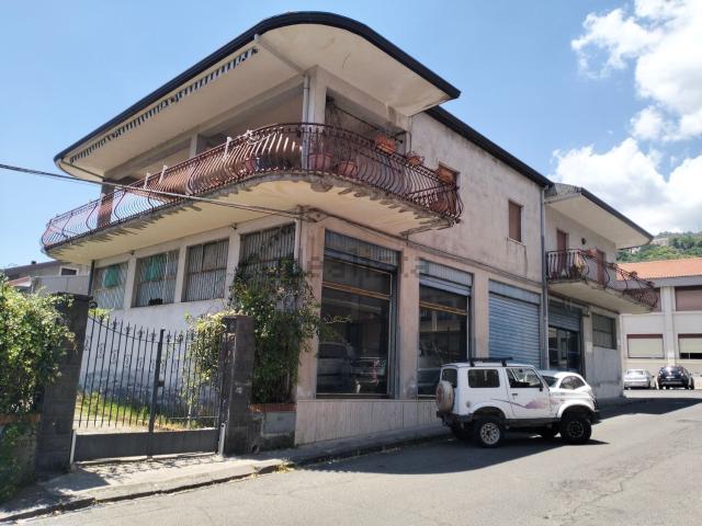 Casa in vendita a Zafferana Etnea, Sicilia