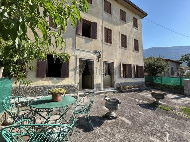 Casa in vendita a Fregona, Veneto