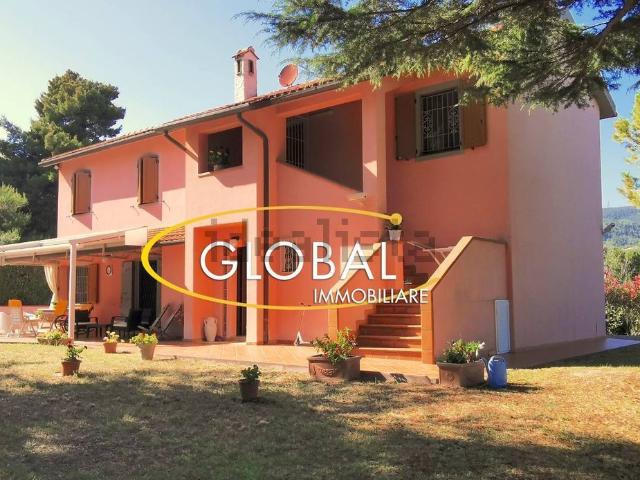 Casa in vendita a Sirolo, Ancona
