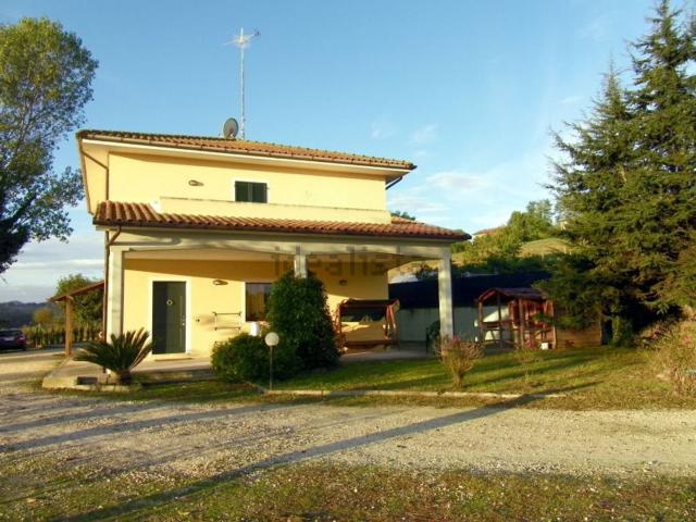 Casa in vendita a Marche, Fermo
