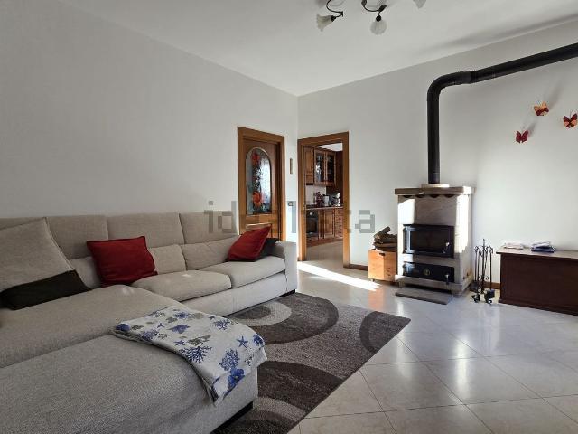 Casa in vendita a Ponte Nossa, Lombardia