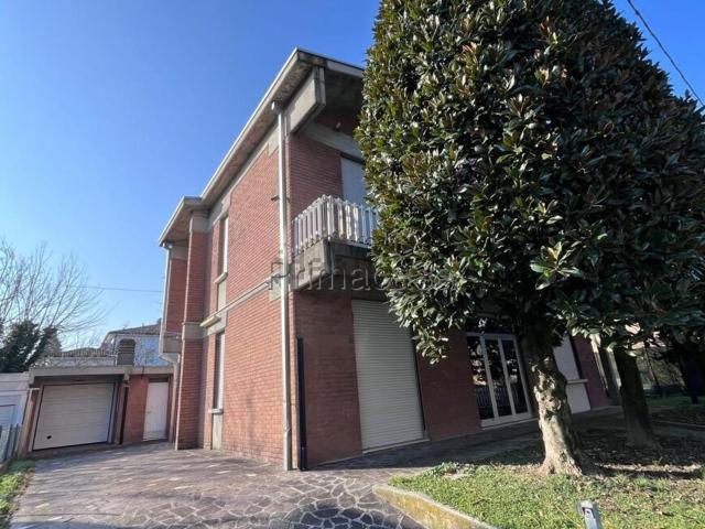 Casa in vendita a Bassa Reggiana, Re