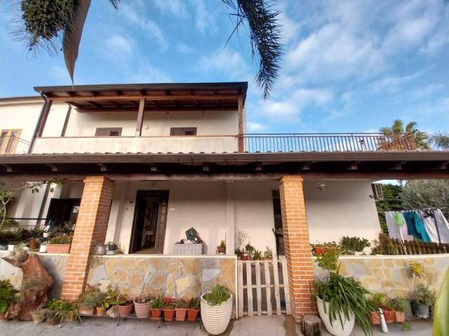Casa in vendita a Capaccio, Campania