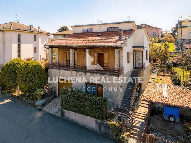 Casa in vendita a Como, Lombardia
