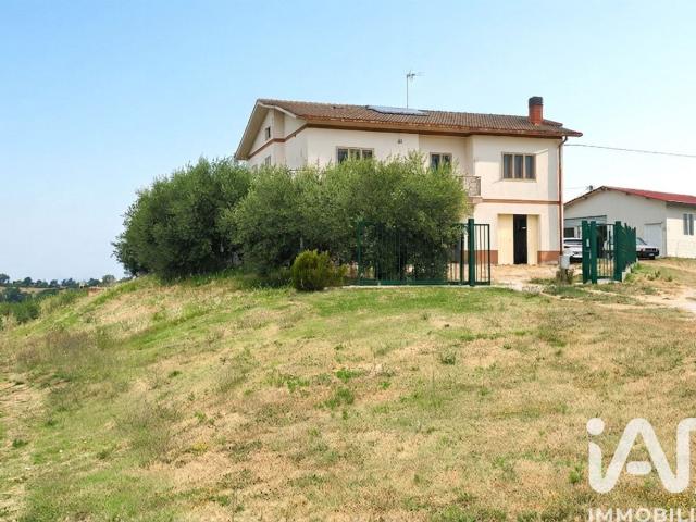 Casa in vendita a Monte Rinaldo, Fermo