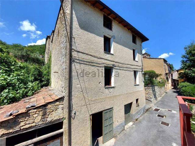 Casa in vendita a Alto, Cuneo