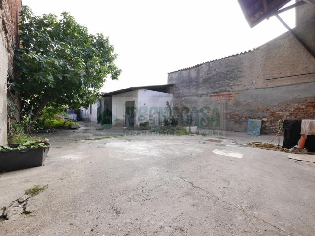 Casa in vendita a Pumenengo, Lombardia