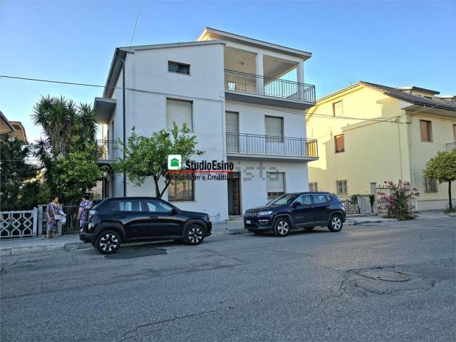 Casa in vendita a Agraria, Marche