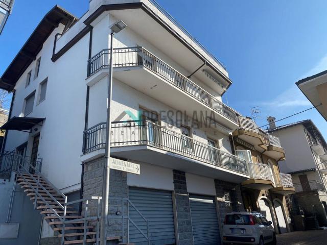 Casa in vendita a Oneta, Lombardia