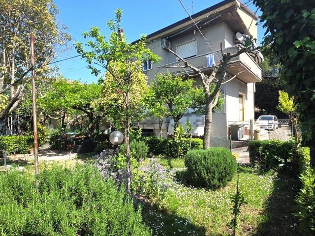 Casa in vendita a Sterpete, Foligno