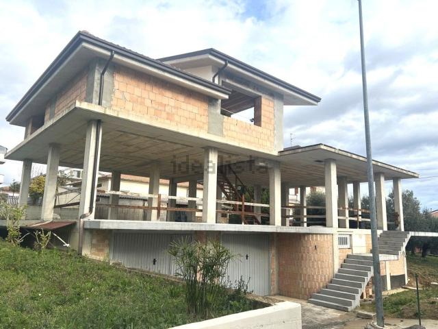 Casa in vendita a Nocciano, Abruzzo