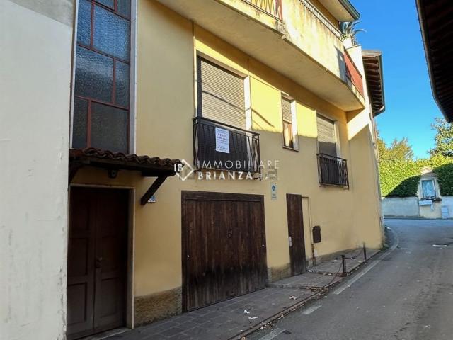 Casa in vendita a Montesiro, Besana In Brianza