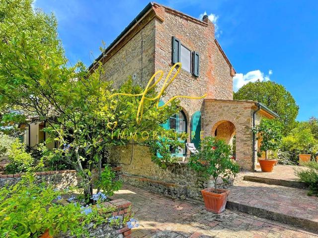Casa in vendita a Guardistallo, Toscana