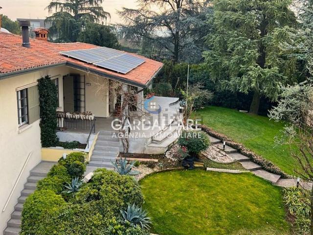 Casa in vendita a Calcinato, Lombardia