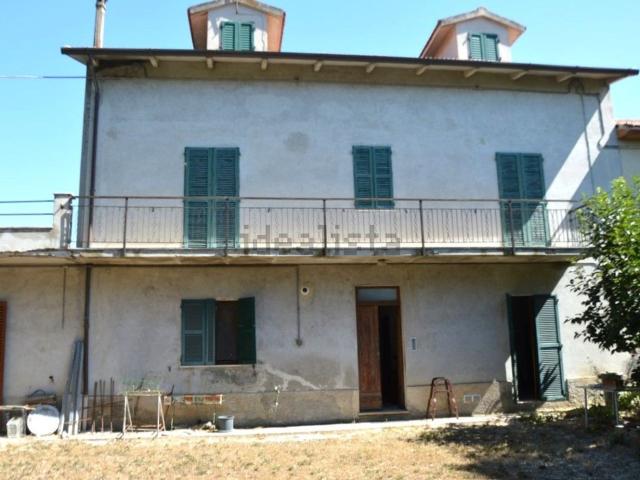 Casa in vendita a Montoro, Marche