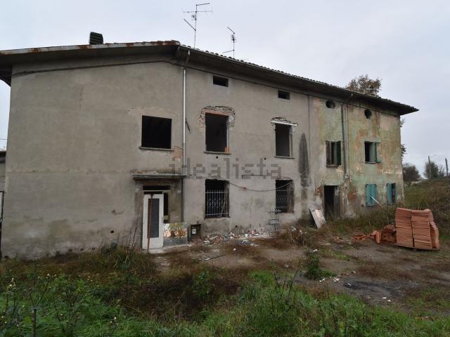 Casa in vendita a Bassa Reggiana, Re
