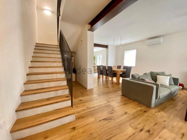 Casa in vendita a Altichiero, Padova