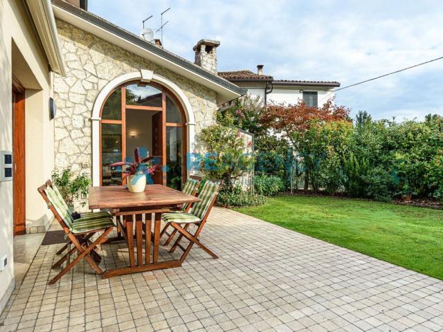 Casa in vendita a Olmo, Creazzo
