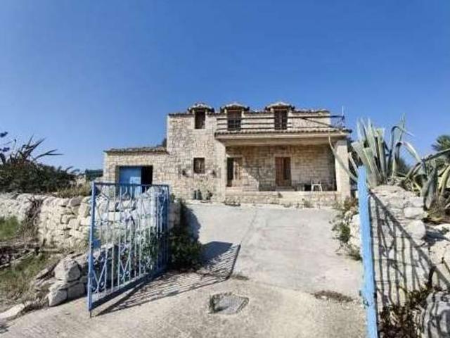 Casa in vendita a Cava D'aliga, Sicilia