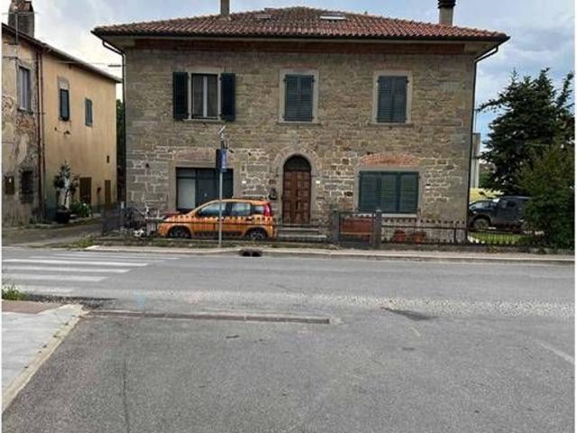 Casa in vendita a Castiglion Fiorentino, Toscana