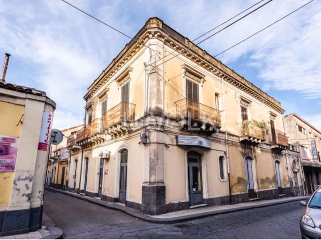Casa in vendita a Giarre, Sicilia