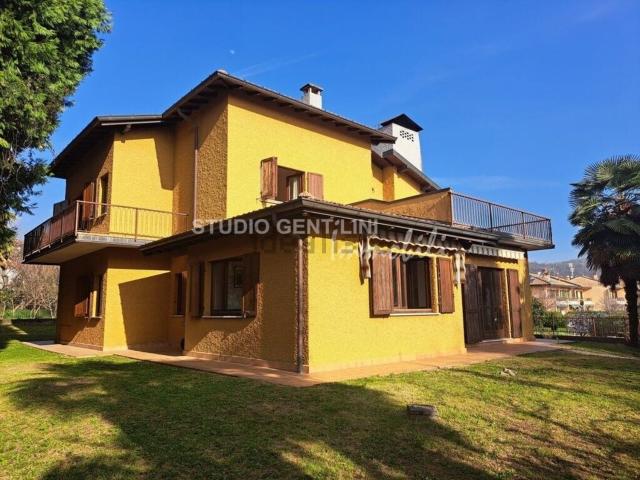 Casa in vendita a Comunità Montana Valli del Verbano, Brezzo Di Bedero