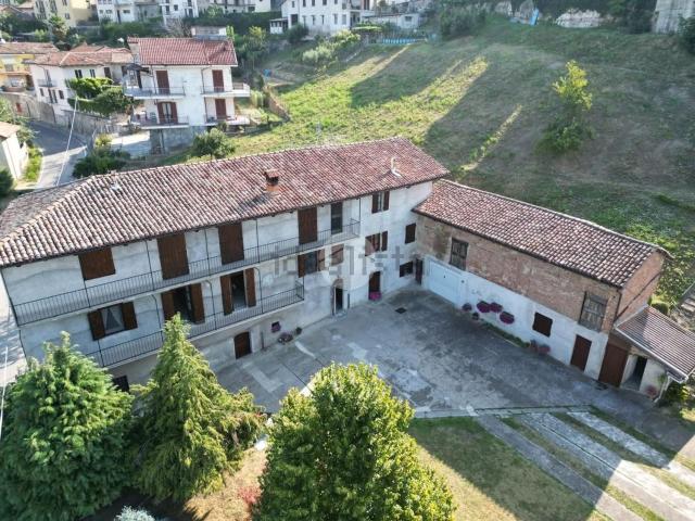 Casa in vendita a Novello, Cuneo