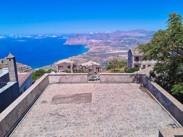Casa in vendita a Erice, Sicilia