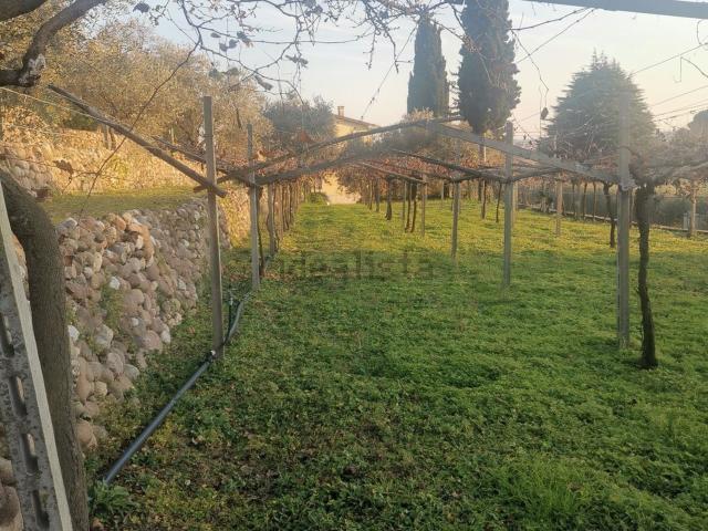 Casa in vendita a Domegliara, Sant'ambrogio Di
