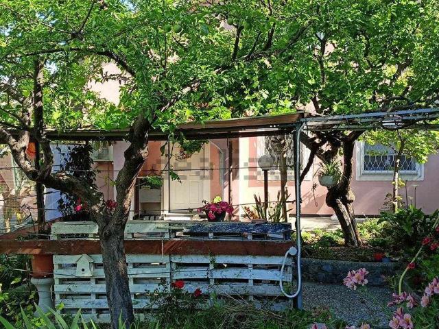 Casa in vendita a Ventimiglia, Liguria