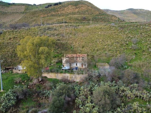 Casa in vendita a Caccamo, Palermo