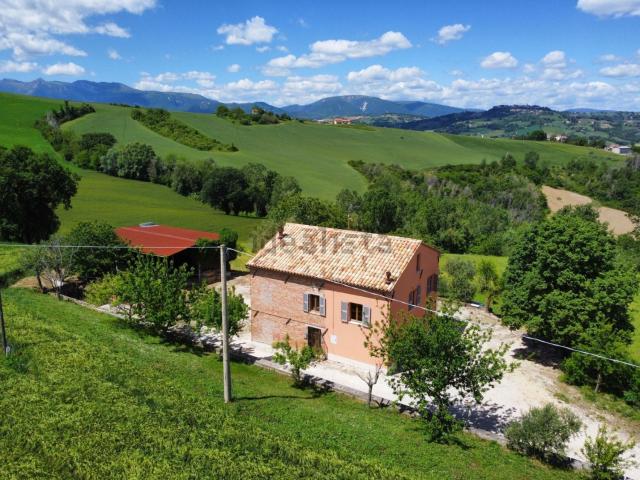 Casa in vendita a Marche, Macerata