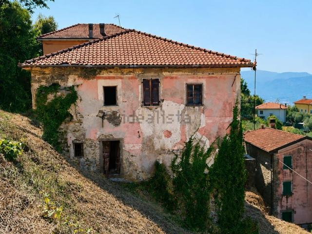 Casa in vendita a Calice Al Cornoviglio, Liguria