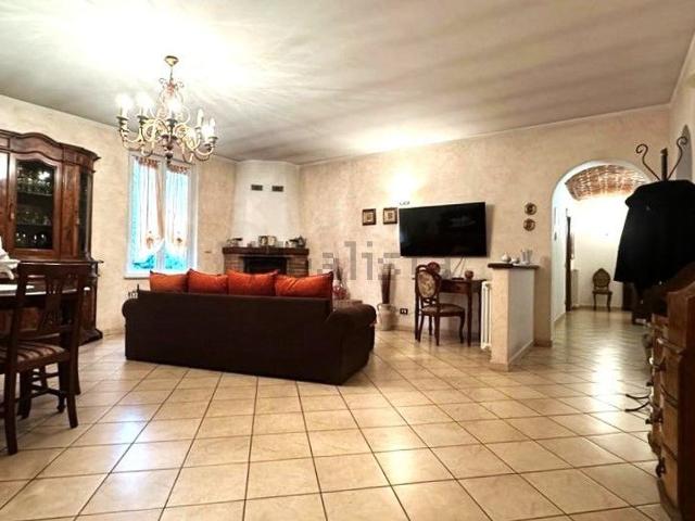 Casa in vendita a Piemonte, Alessandria