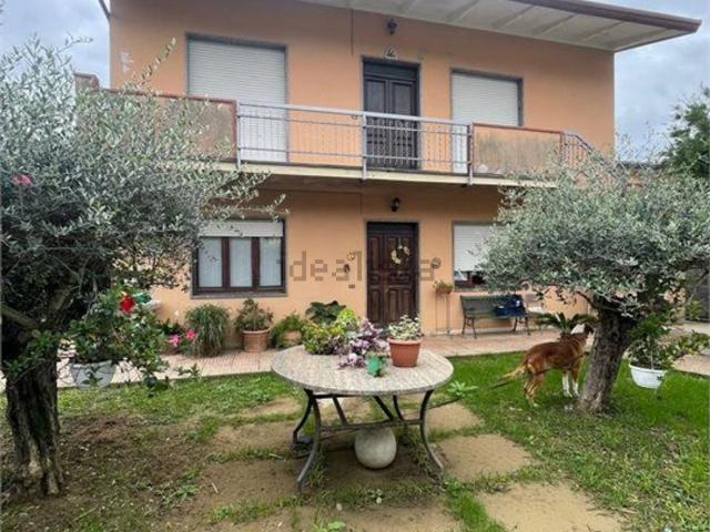 Casa in vendita a Carrara, Toscana