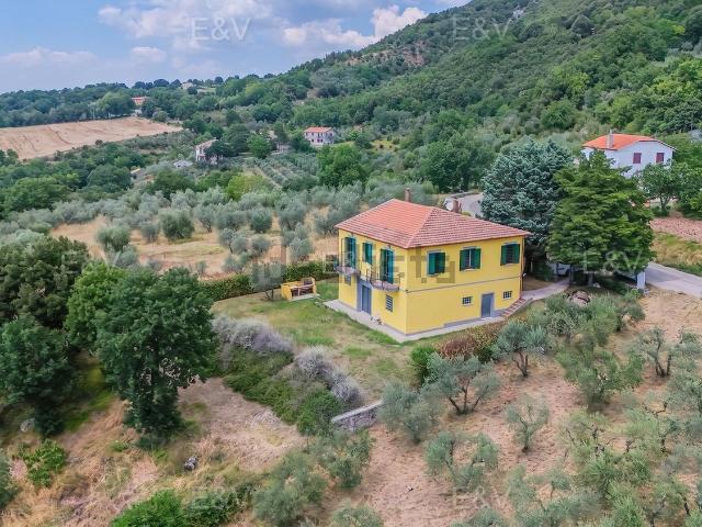 Casa in vendita a Terni, Umbria