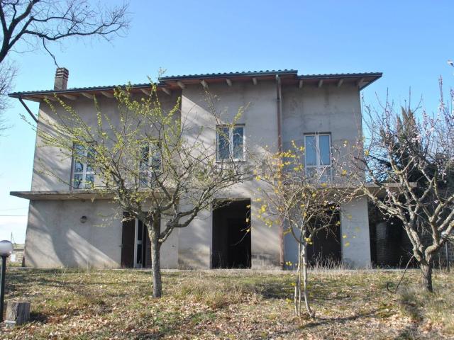 Casa in vendita a Farneto, Cenerente