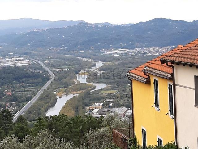 Casa in vendita a Calice Al Cornoviglio, Liguria