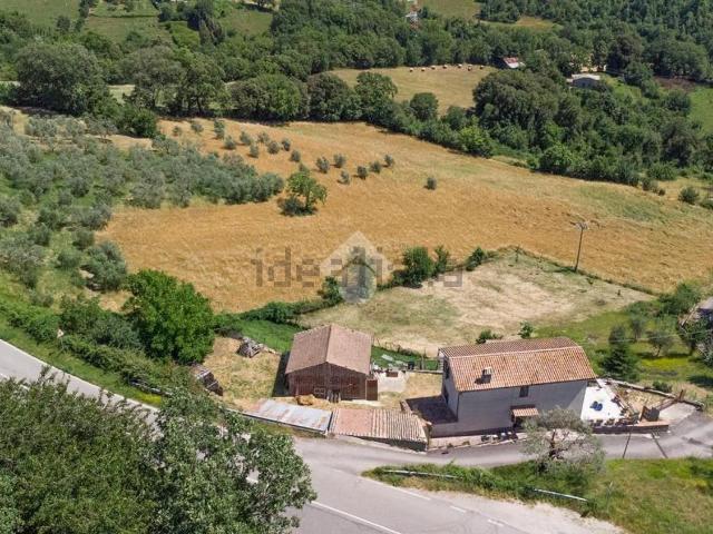 Casa in vendita a Configni, Lazio