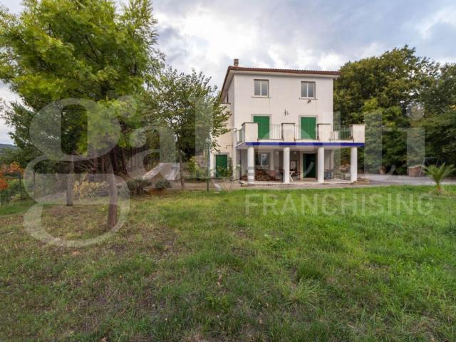 Casa in vendita a Tuoro di Teano, Teano