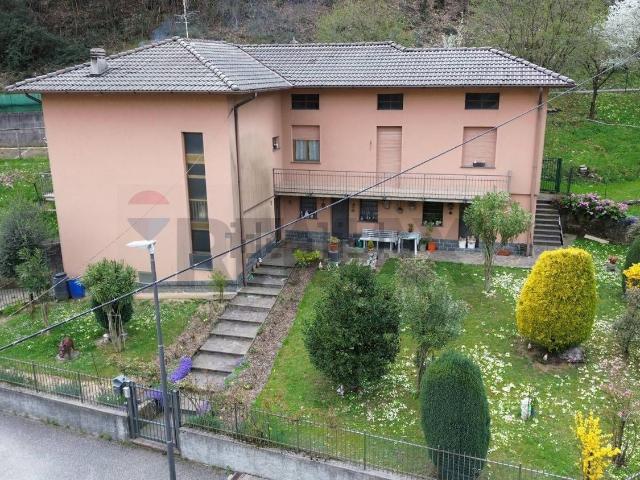 Casa in vendita a Ubiale Clanezzo, Lombardia