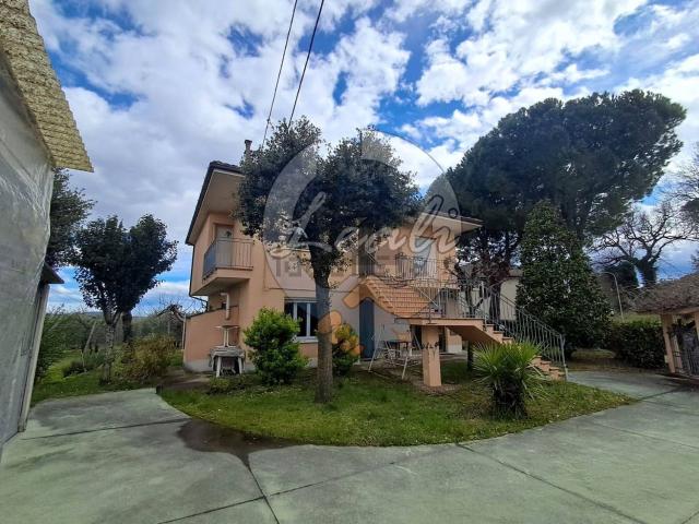 Casa in vendita a Marche, Fermo
