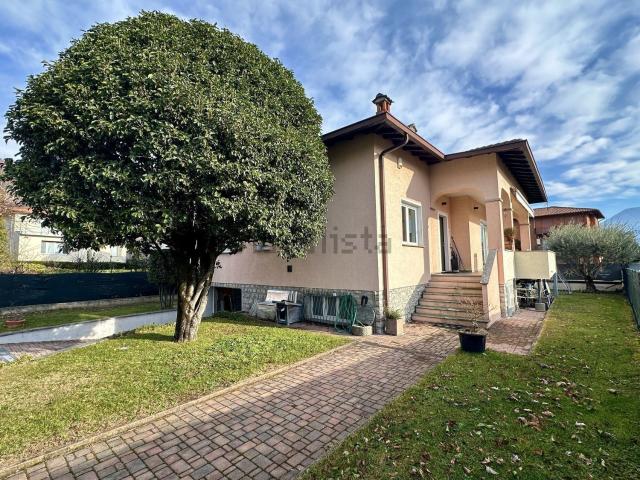 Casa in vendita a Gaggio, Domaso