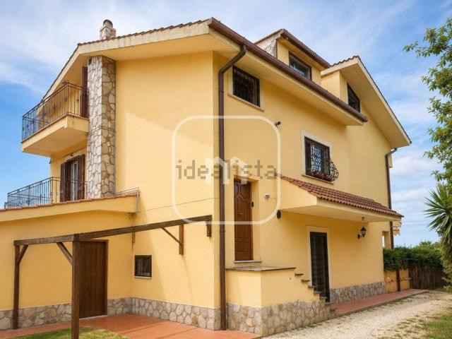Casa in vendita a Roma Capitale, Lazio