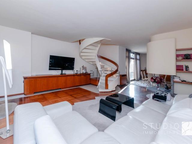 Casa in vendita a Agliana, Toscana