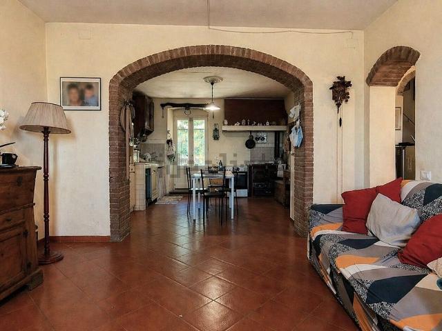 Casa in vendita a Le Grazie, Pistoia